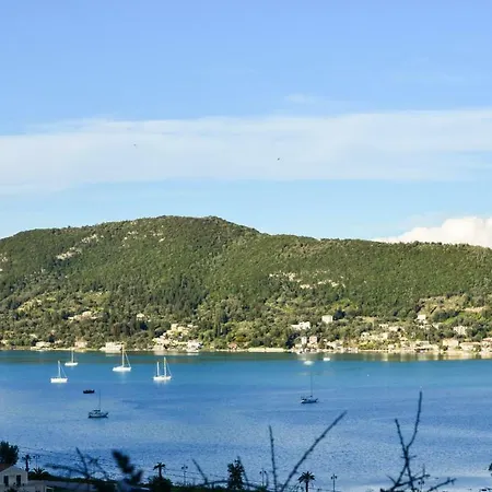 Lefkada Family Friendly House With Parking ,yard 아파트