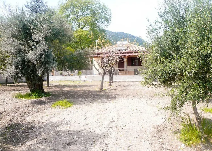 Lefkada Family Friendly House With Parking ,yard Apartmán *