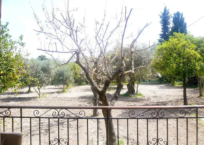 Lefkada Family Friendly House With Parking ,yard *