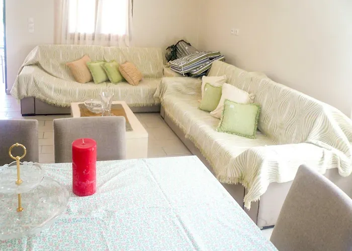 Lefkada Family Friendly House With Parking ,yard
